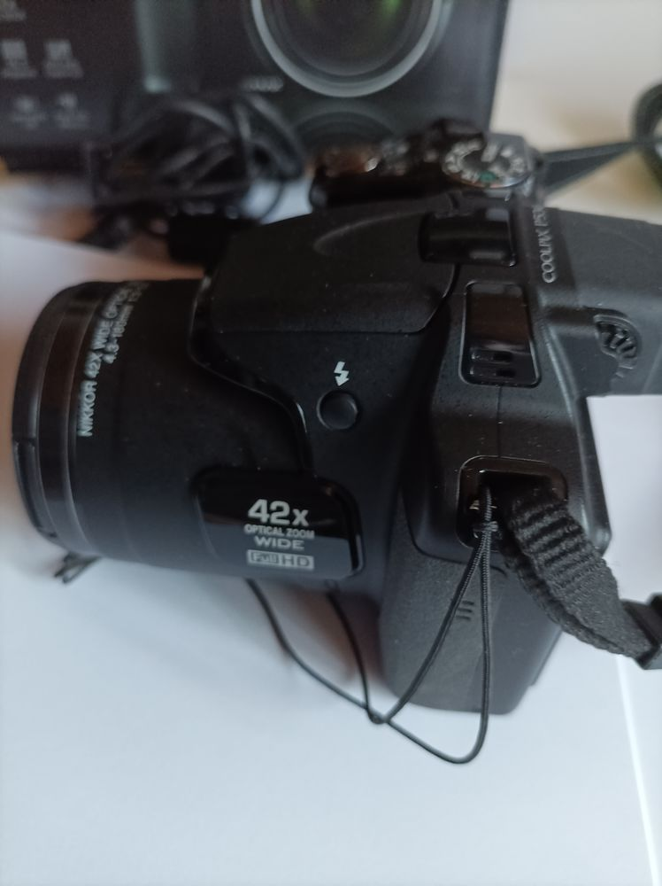 Appareil photo numérique 234