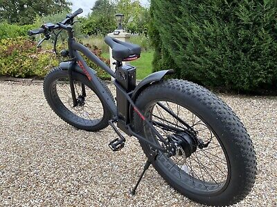 VTT électrique fatbike ( quasi Neuf, a roulé 10 Km)..
