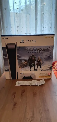 Console de jeux PS5 neuve - Miniature 4