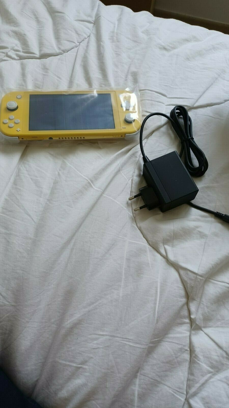 Nintendo Switch Lite 32 Go Console - Jaune - Photo 1