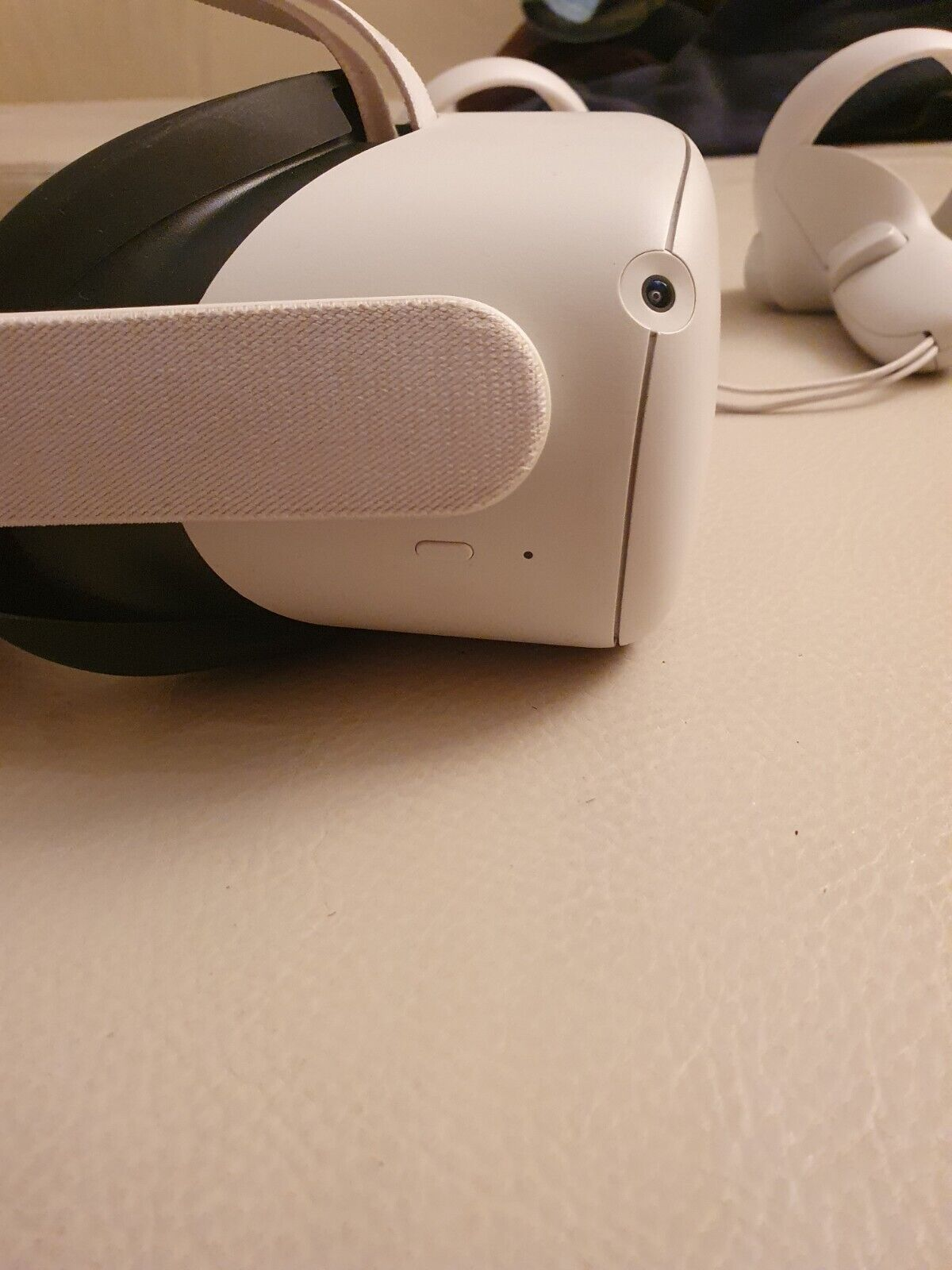 Meta Oculus Quest 2 128GB VR Brille - Photo 1