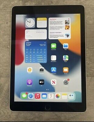 Apple iPad Air 2 128 Go, Wi-Fi, 9,7 pouces - Gris sidéral (CA)
