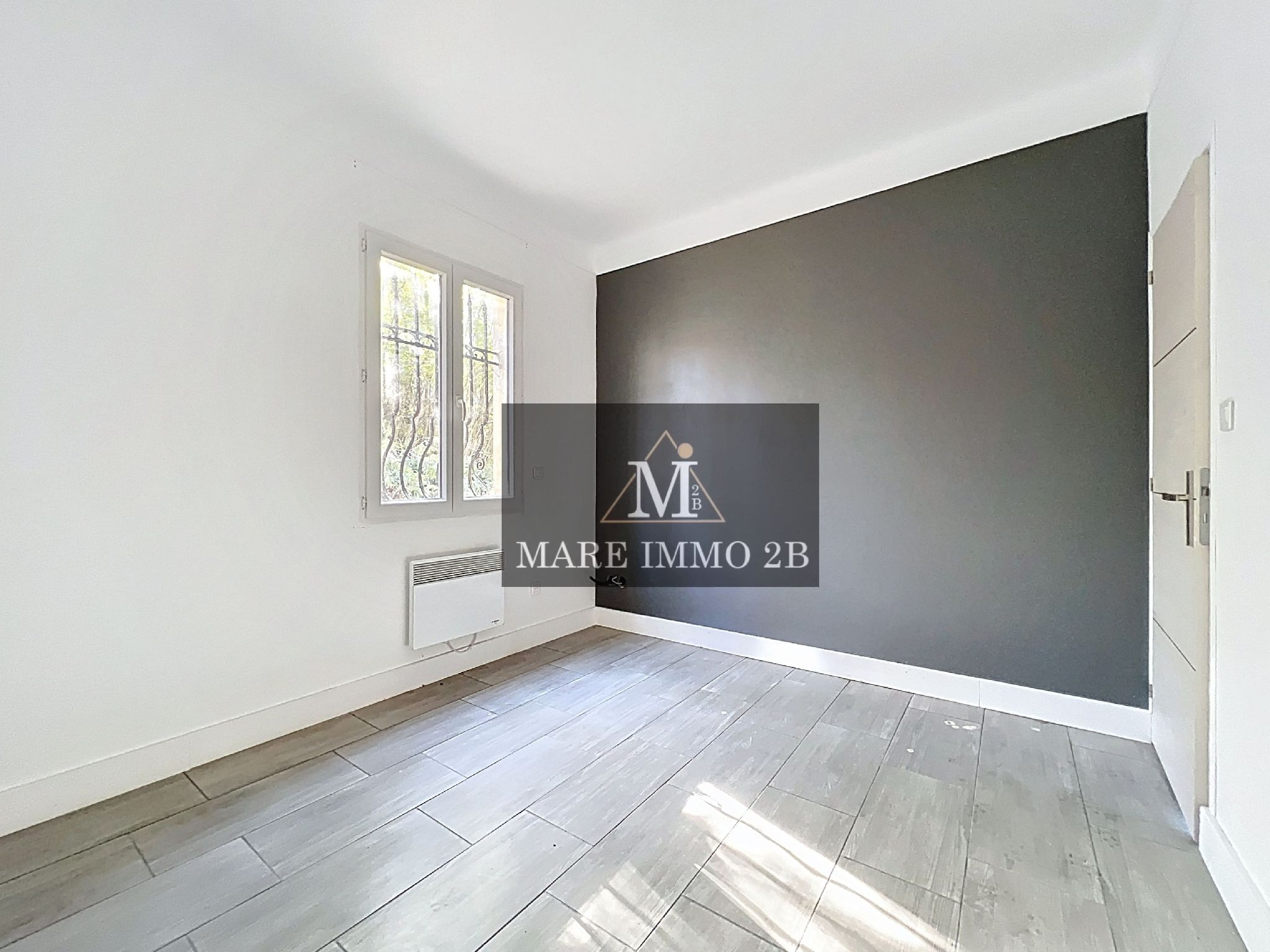 En Exclusivité: Maison avec Vue Citadelle - Miniature 2
