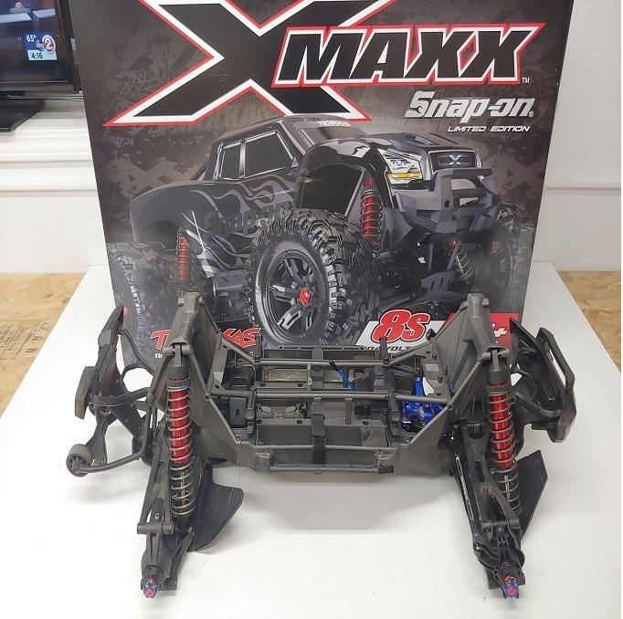 Traxxas X-Maxx 8S 4WD Brushless RTR Monster Truck - Miniature 2