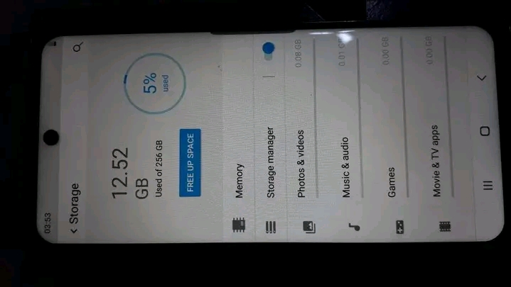 Ventre des Samsung S22 ultra