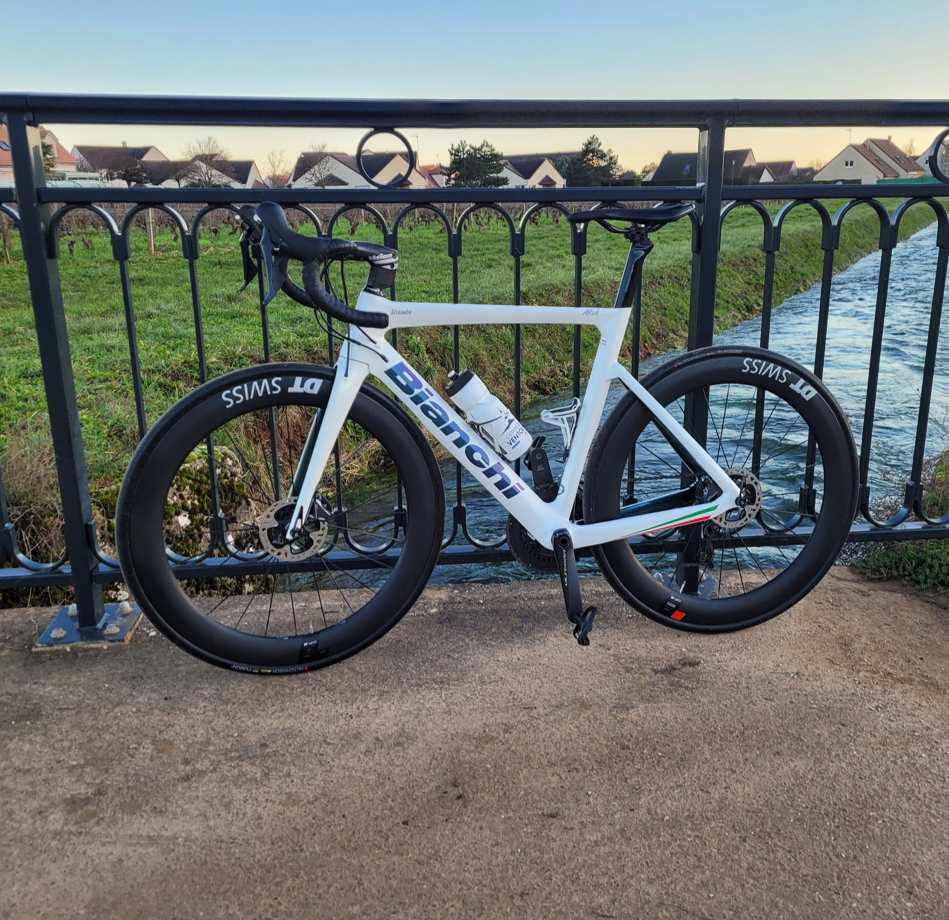 Vélo Bianchi ARIA ULTEGRA Blanc 2020 en Vente - Miniature 4