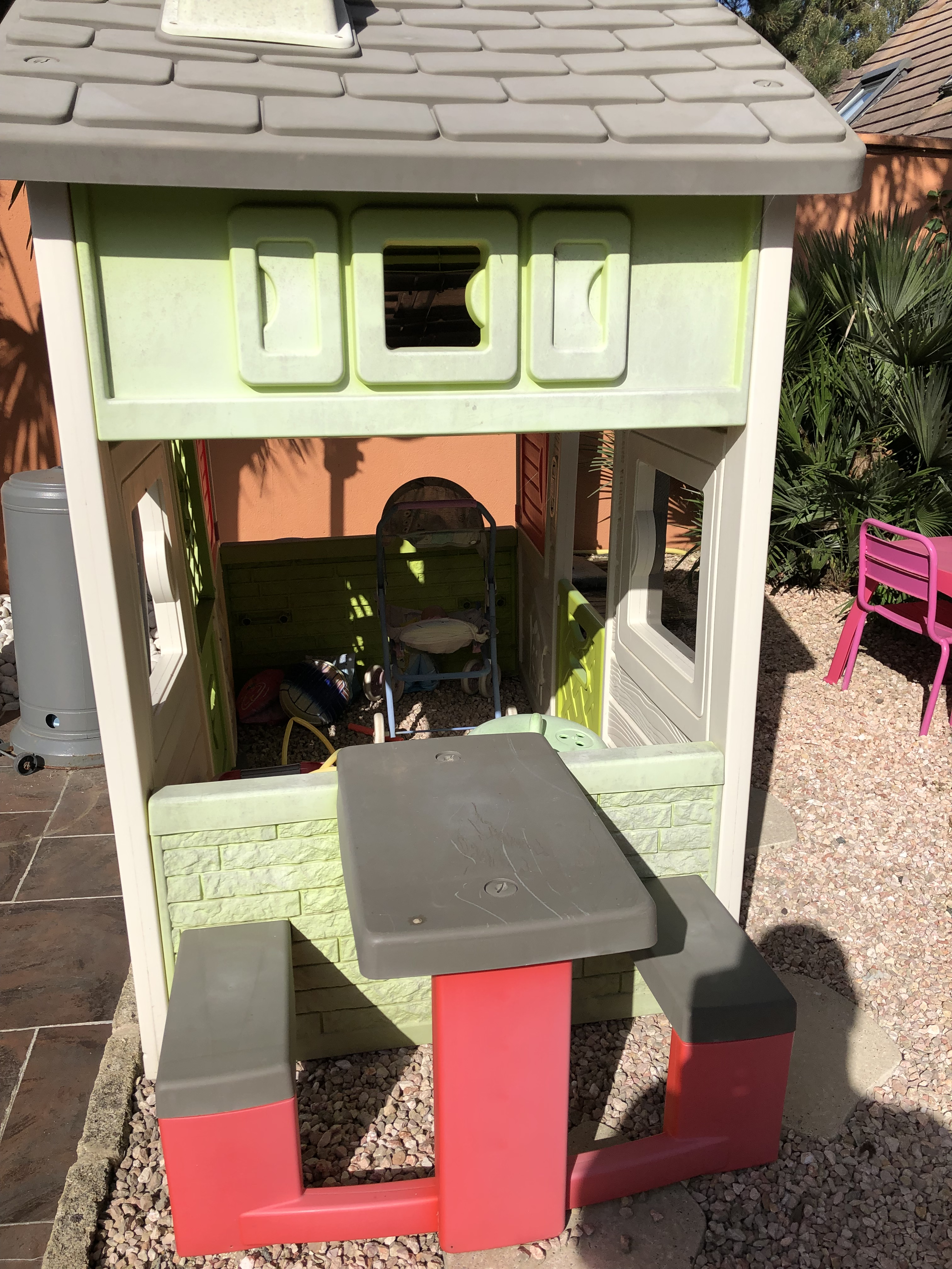 Maison extérieure pour enfants