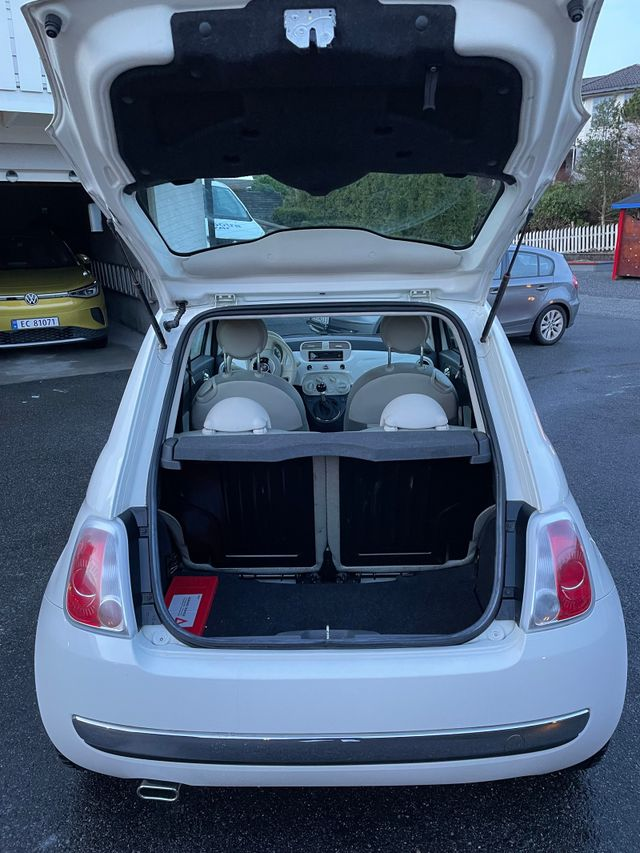 Fiat 500
500 1.2 FIRE Lounge 69 cv - RESERVE.