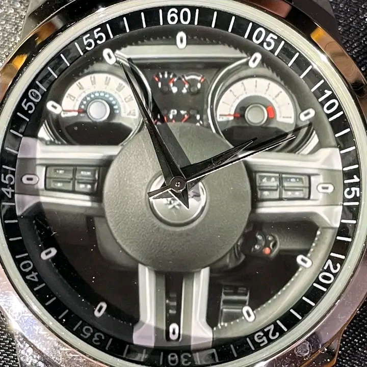 Montre volant Ford Mustang