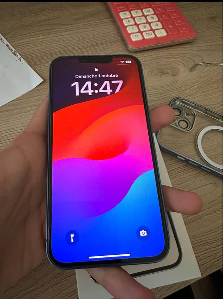 Iphone13 original 256gb (annonce très sérieuse) - Miniature 2