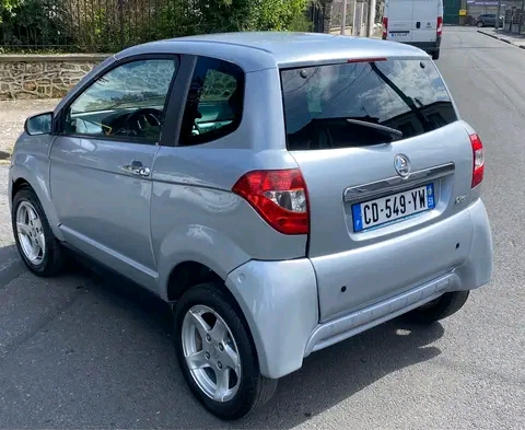 Voiture Aixam - Miniature 2