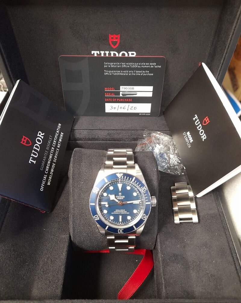 Montre TUDOR ,tout neuf, en argent