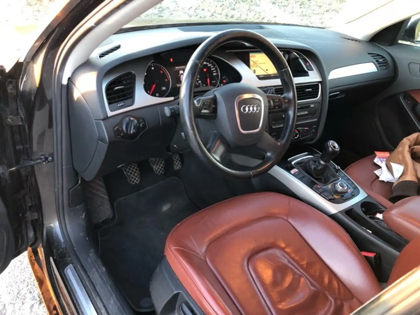 Audi A4 (2009) - Miniature 2