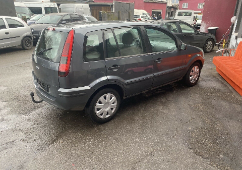 Ford Fusion - Miniature 3