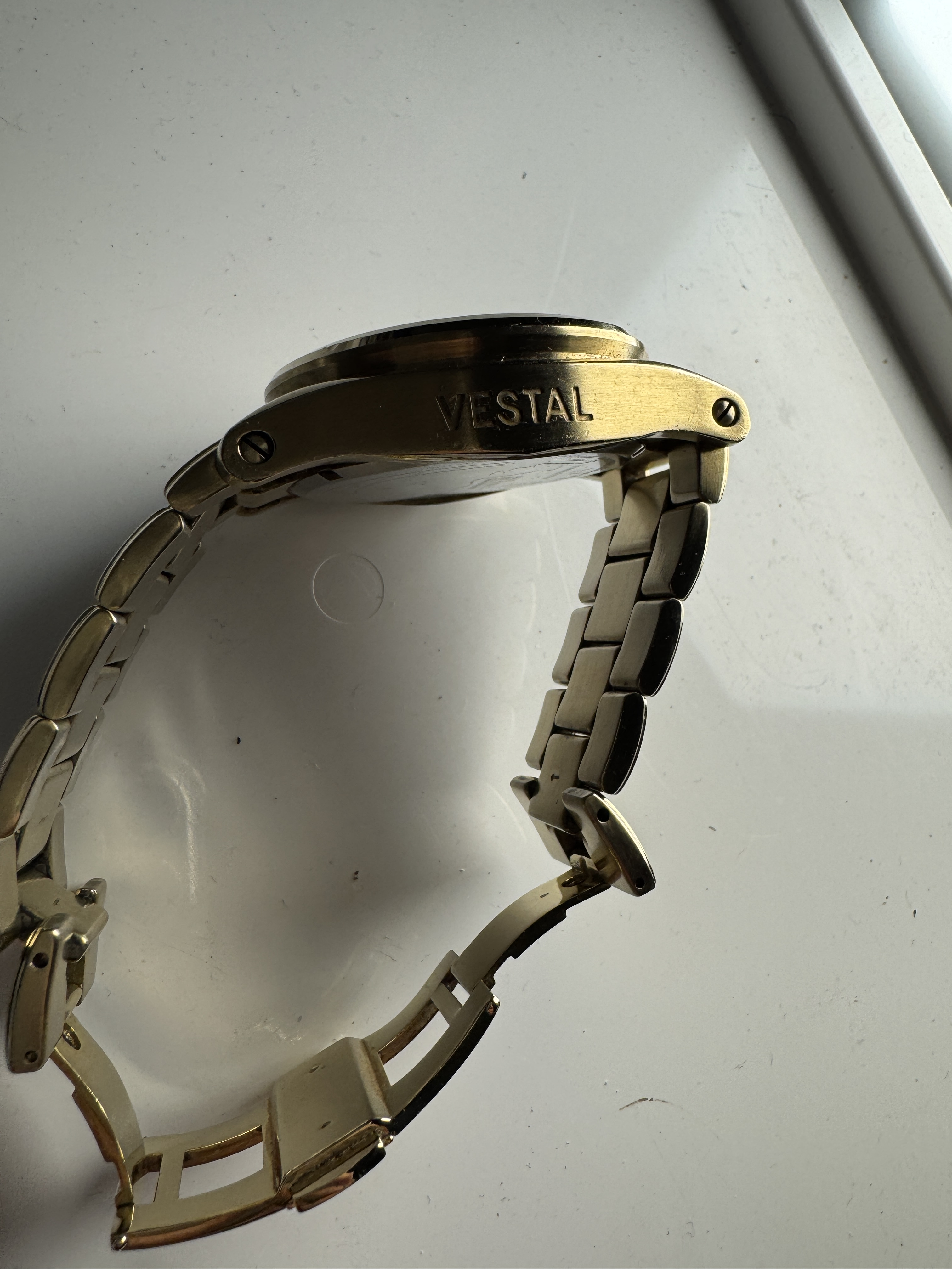 Montre femme élégante, bracelet raffiné