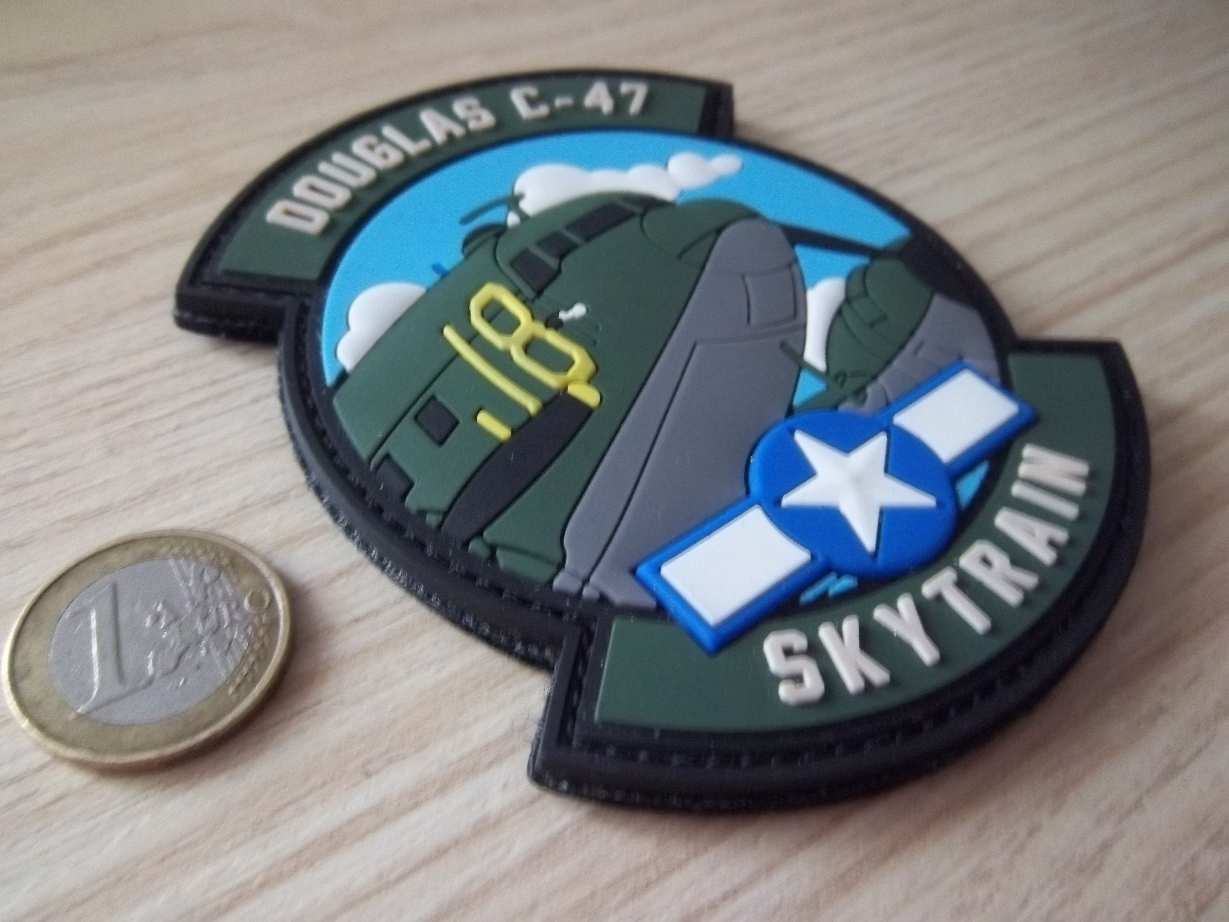 Écusson PVC Douglas C-47 Skytrain - Miniature 2
