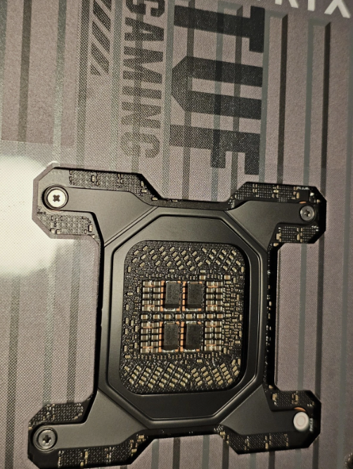 Carte graphique ASUS TUF Gaming GeForce 5090 32 Go - Neuve - Miniature 7