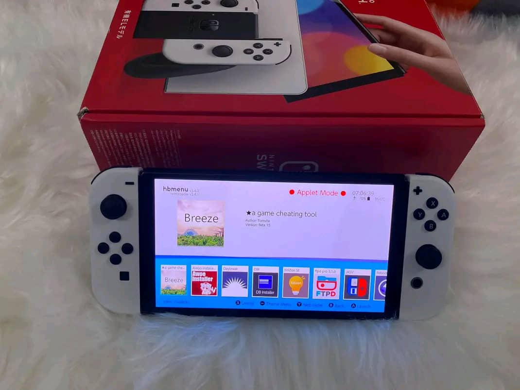 NINTENDO Switch - Miniature 2