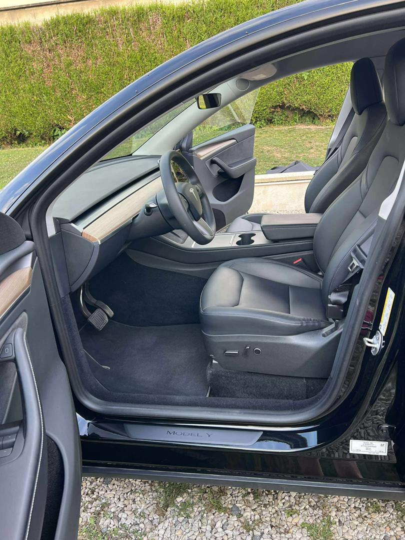 Tesla Model Y 2023 à vendre - Miniature 2