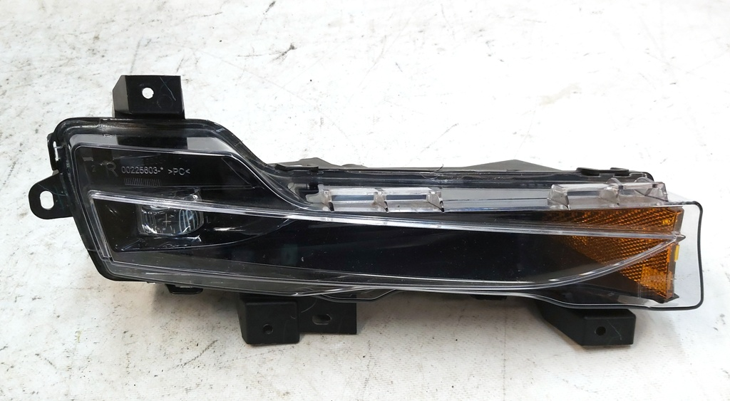 Phare antibrouillard droit (complet) UP-LEVEL Tesla 1507931-00-C