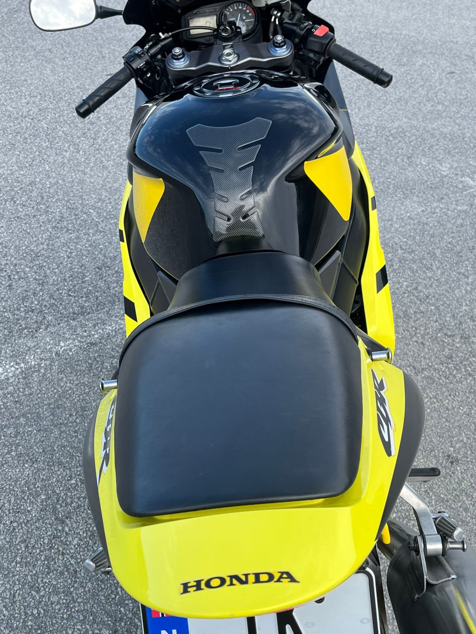 Honda CBR 954RR- Équipement; Centrale électrique - Miniature 3