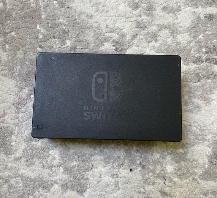 Je vends mon nintendo switch - Miniature 6