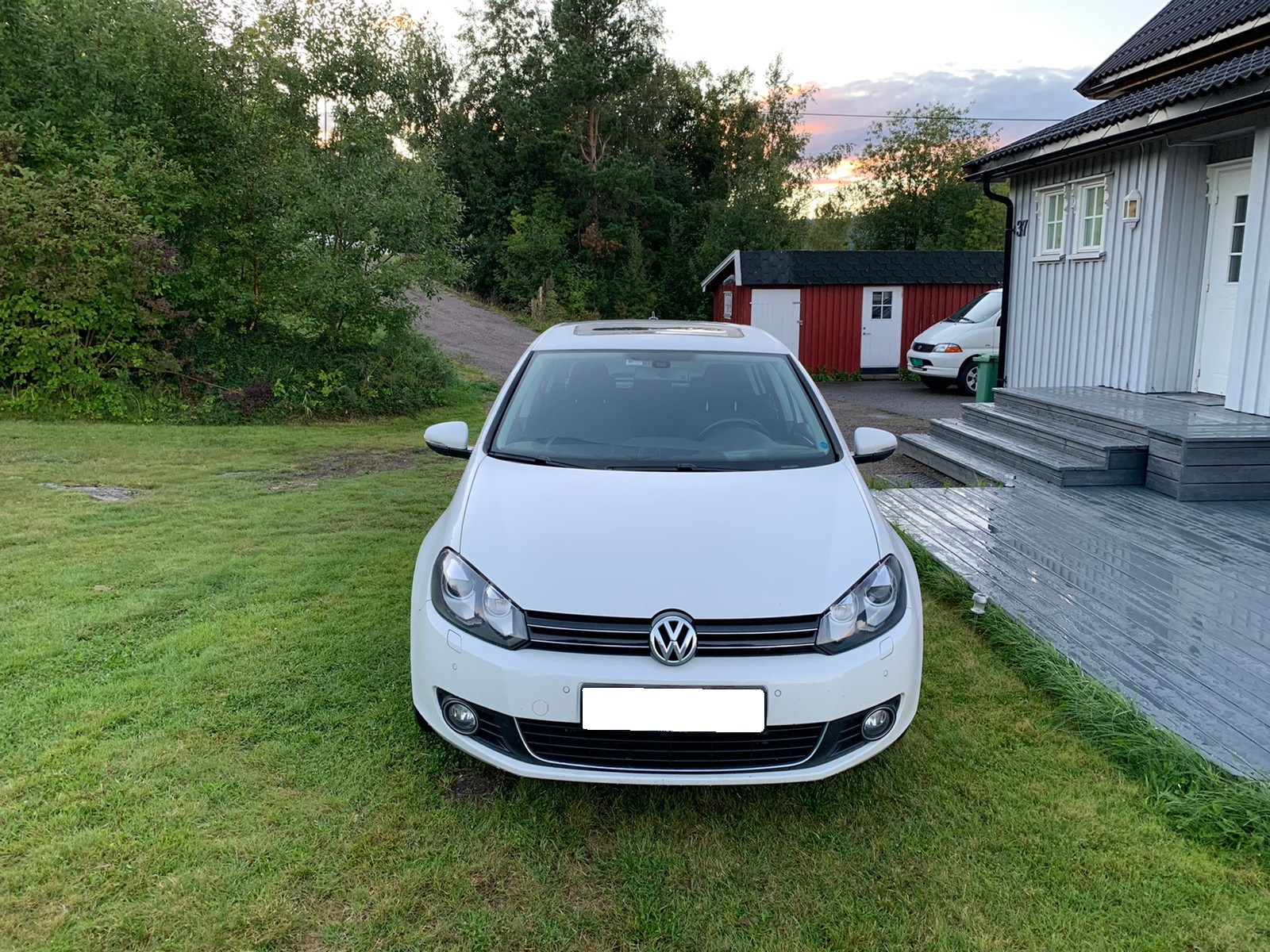 Volkswagen Golf 2.0 - Miniature 2