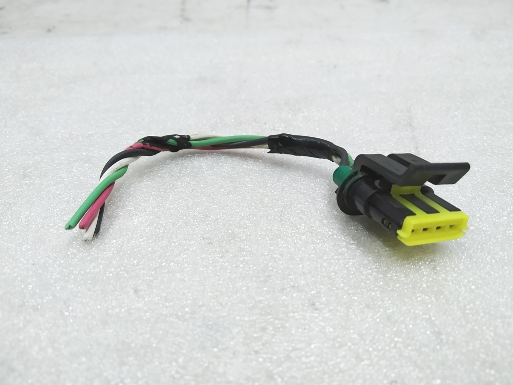 Connecteur de capteur de vitesse x253 4 broches Tesla  444047-506
