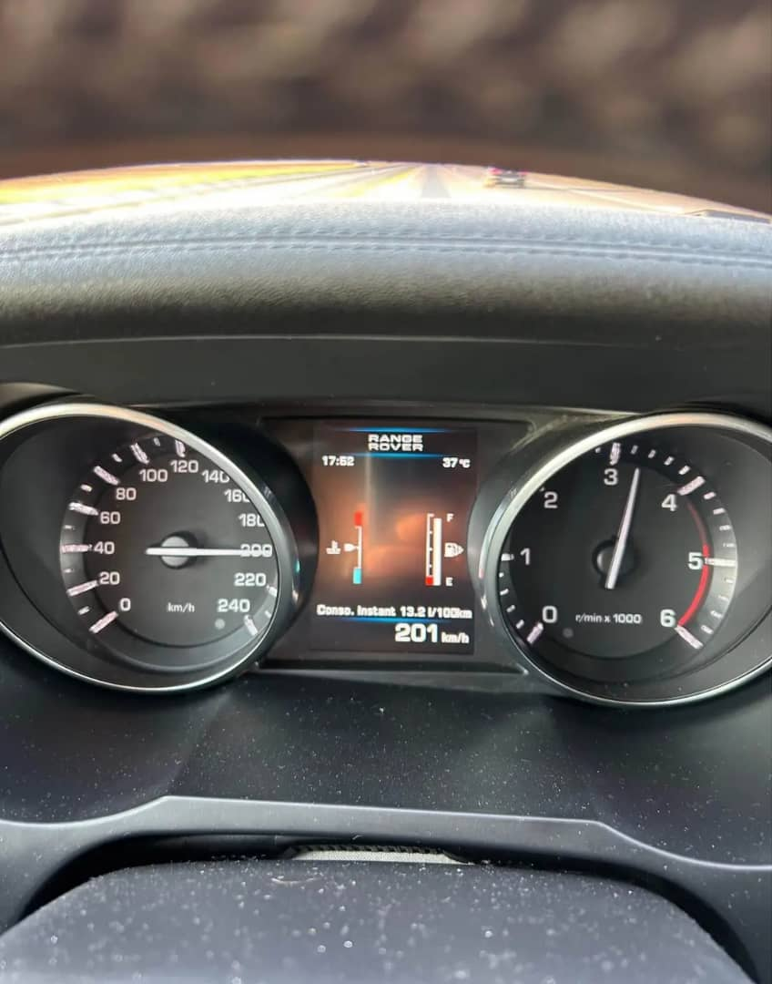 Land rover évoque 2014