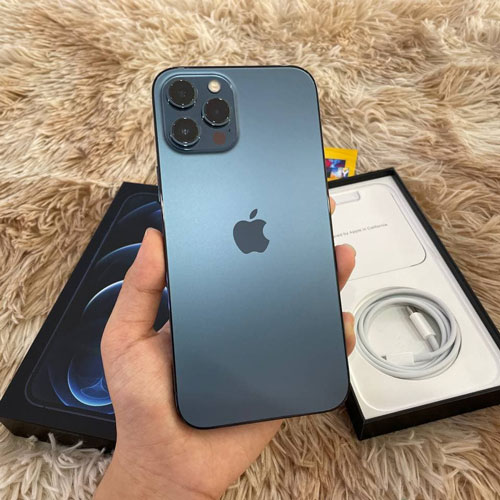 Iphone 12 pro 256GB max Status 10/10