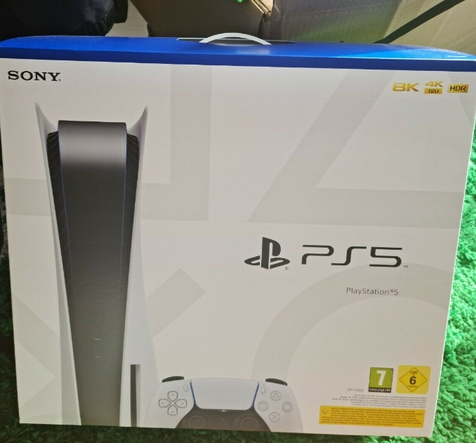 Console Sony PS5 Blu-Ray Edition Standard Blanc disque EUR 780,00 Achat immédiat ou Offre directe - Miniature 5