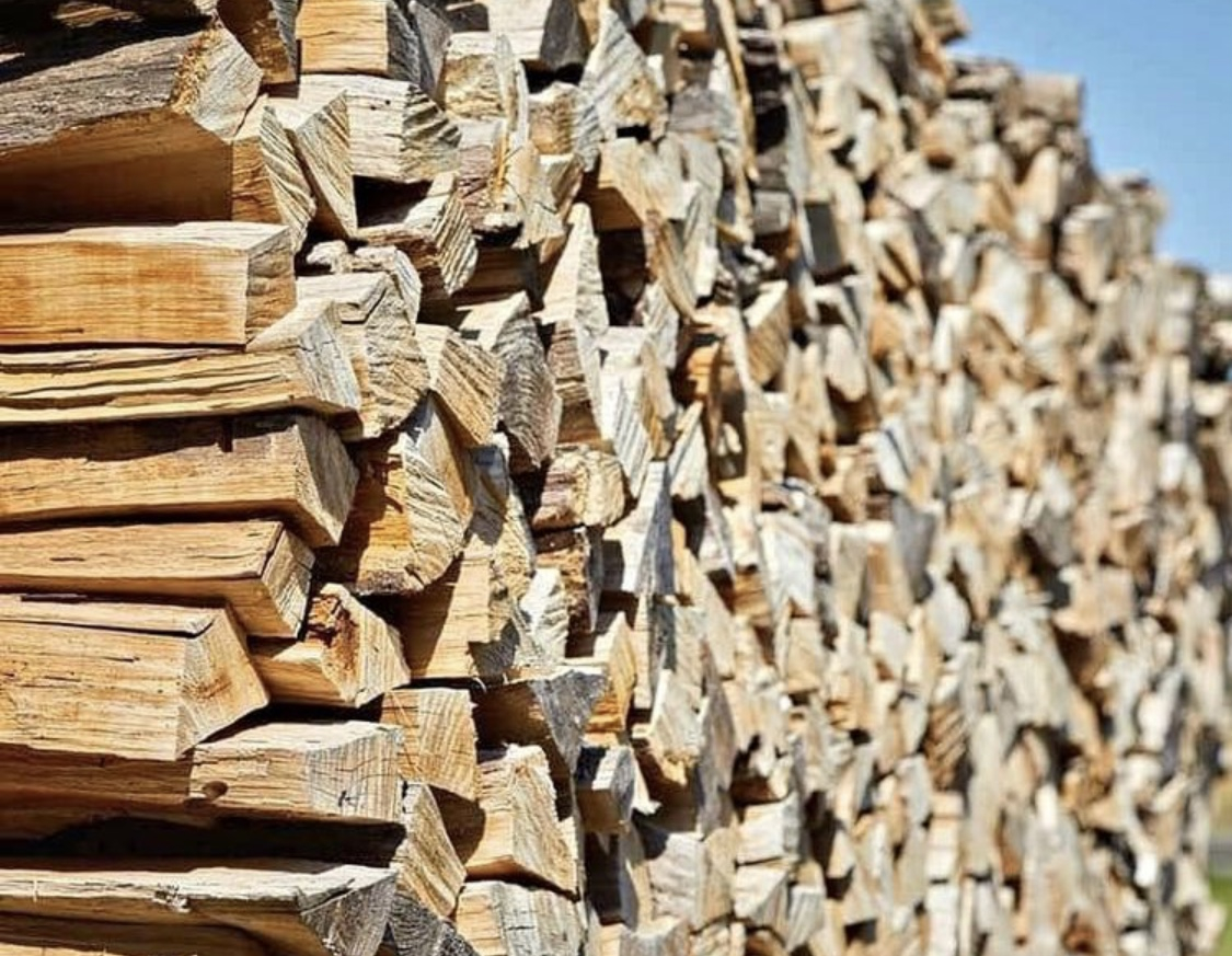 BOIS DE CHAUFFAGE DISPONIBLE