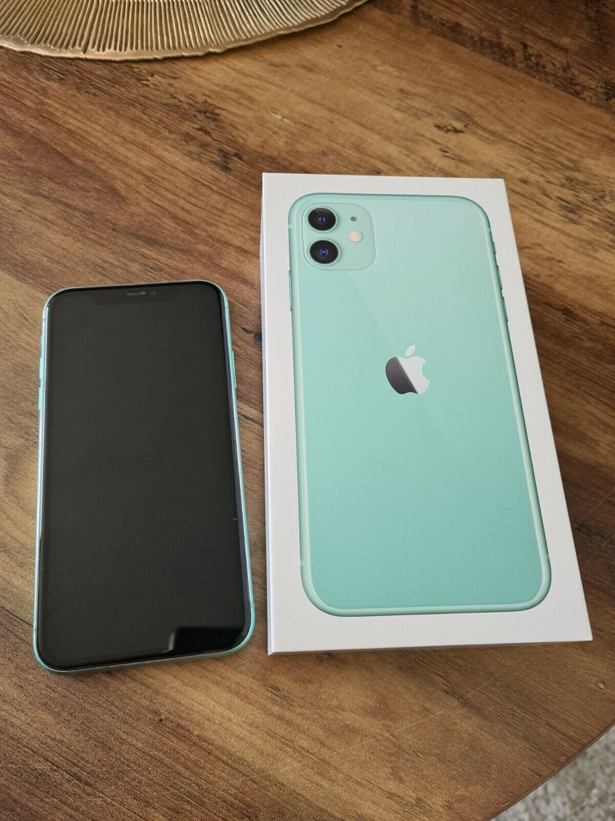 Apple iPhone 11 - 64Go - Vert (Désimlocké) A2221 (CDMA + GSM)