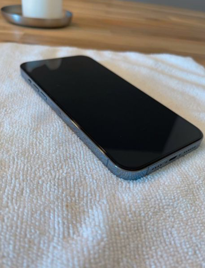 iphone 13 pro max en très bon état. - Miniature 5