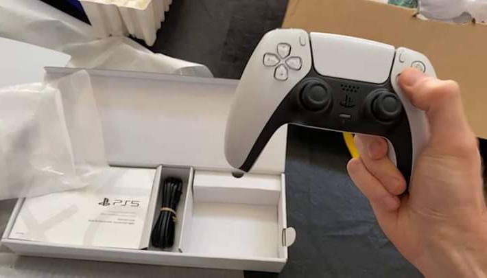 PS5 Disk Edition avec FIFA 22