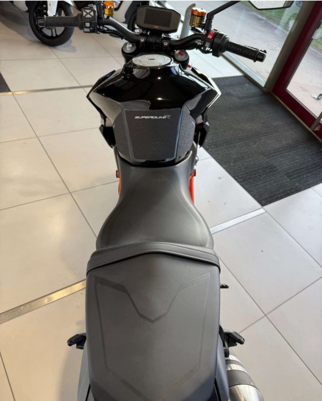 Ktm 1290 super duk - Miniature 2