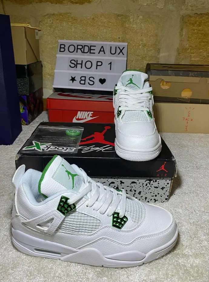 Jordan 4 metallic green