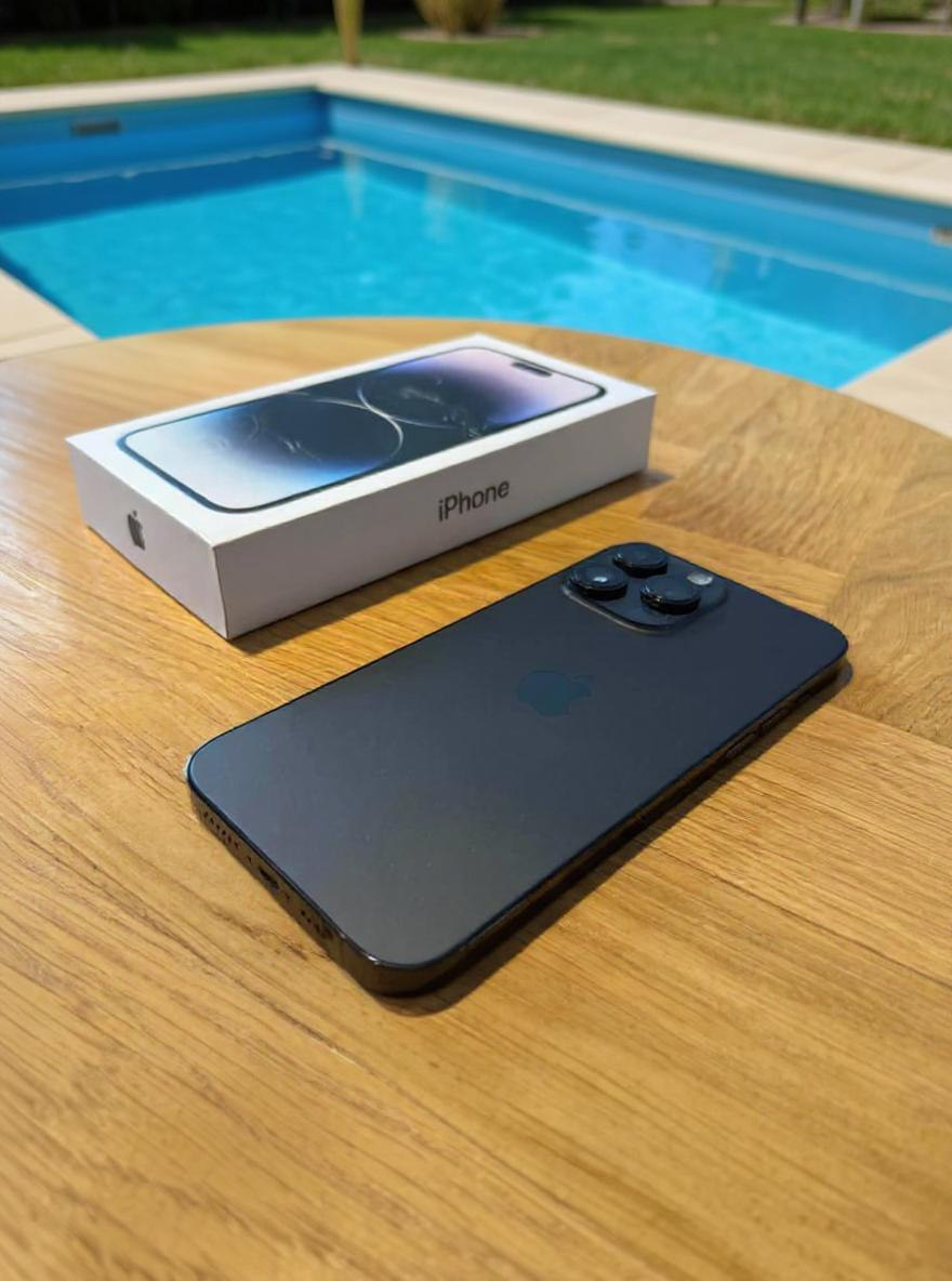 iPhone 14 Pro Max d'origine avec chargeur et câble - Miniature 4