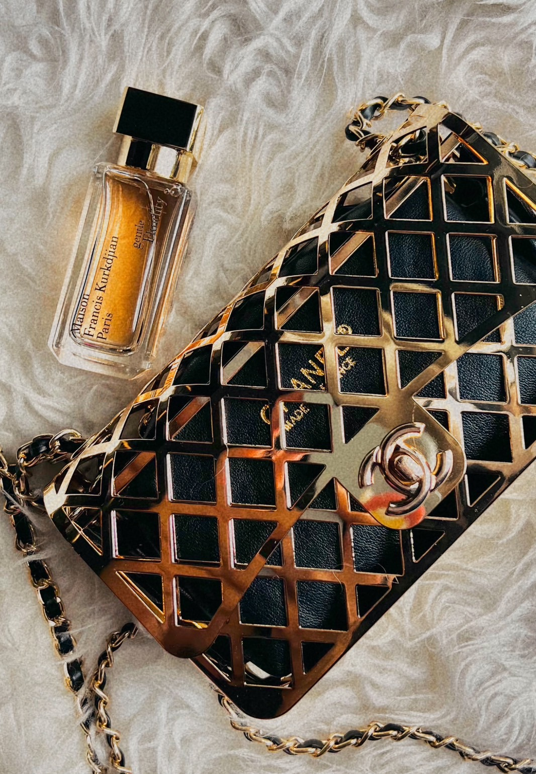 Sac Chanel Beauté en métal doré