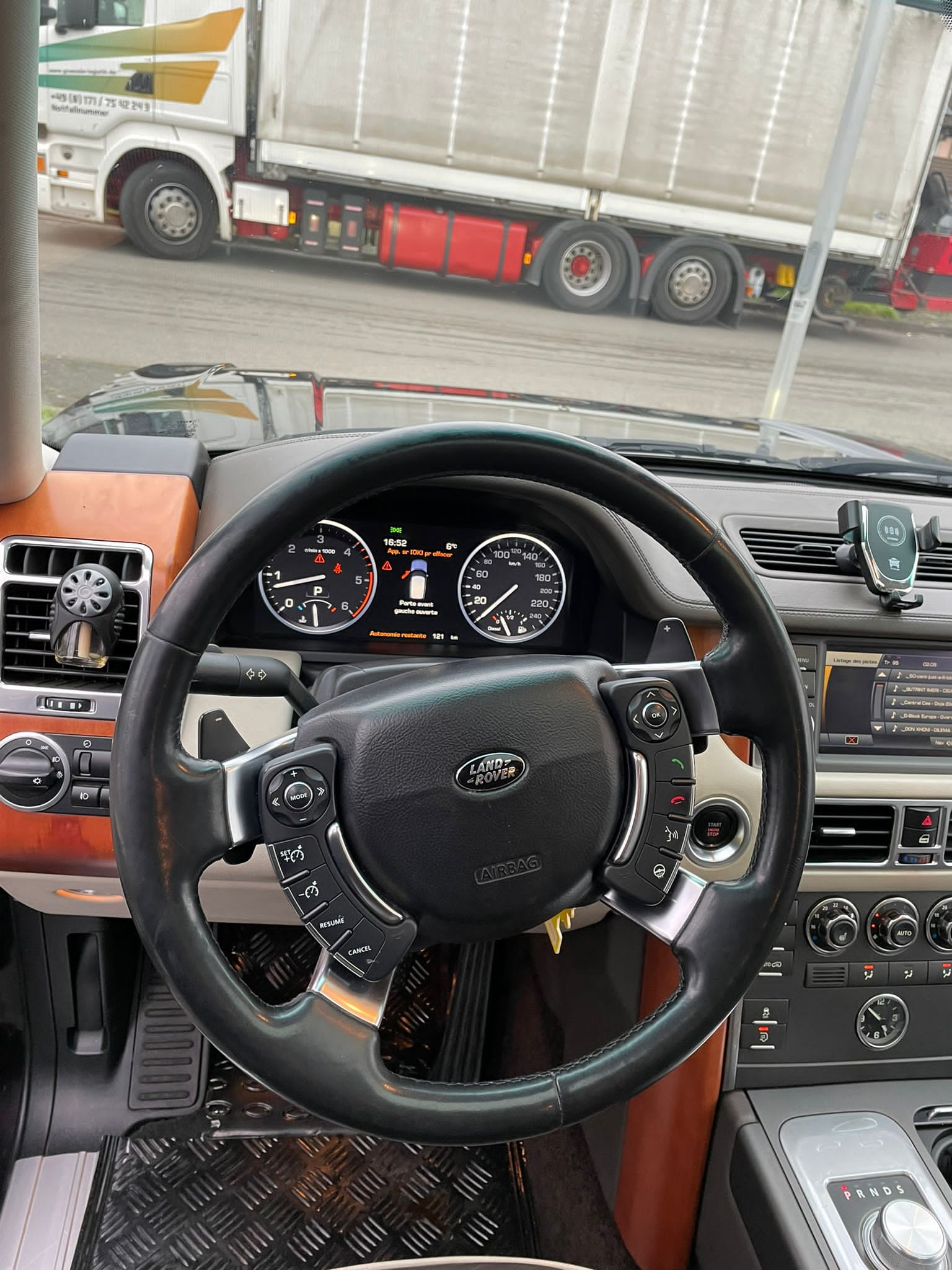 LAND ROVER HSE TDV8