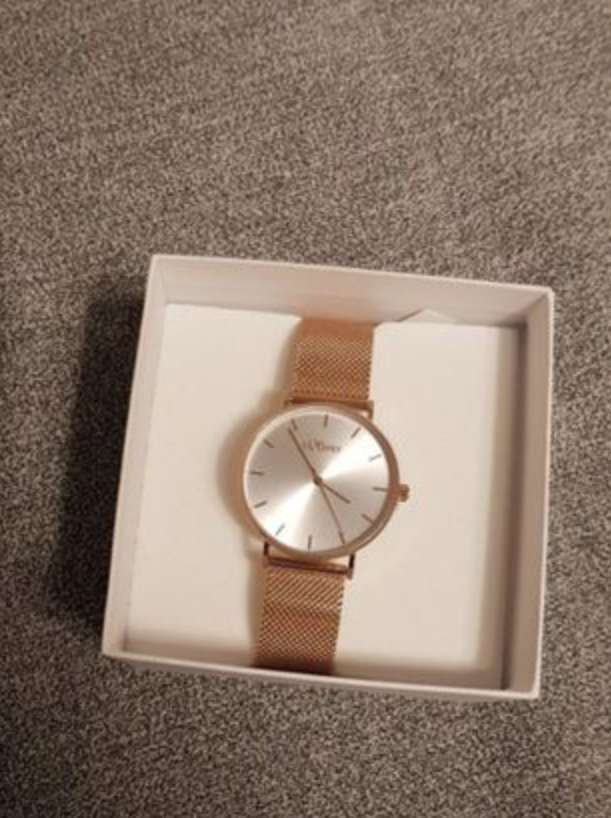 Montre disponible