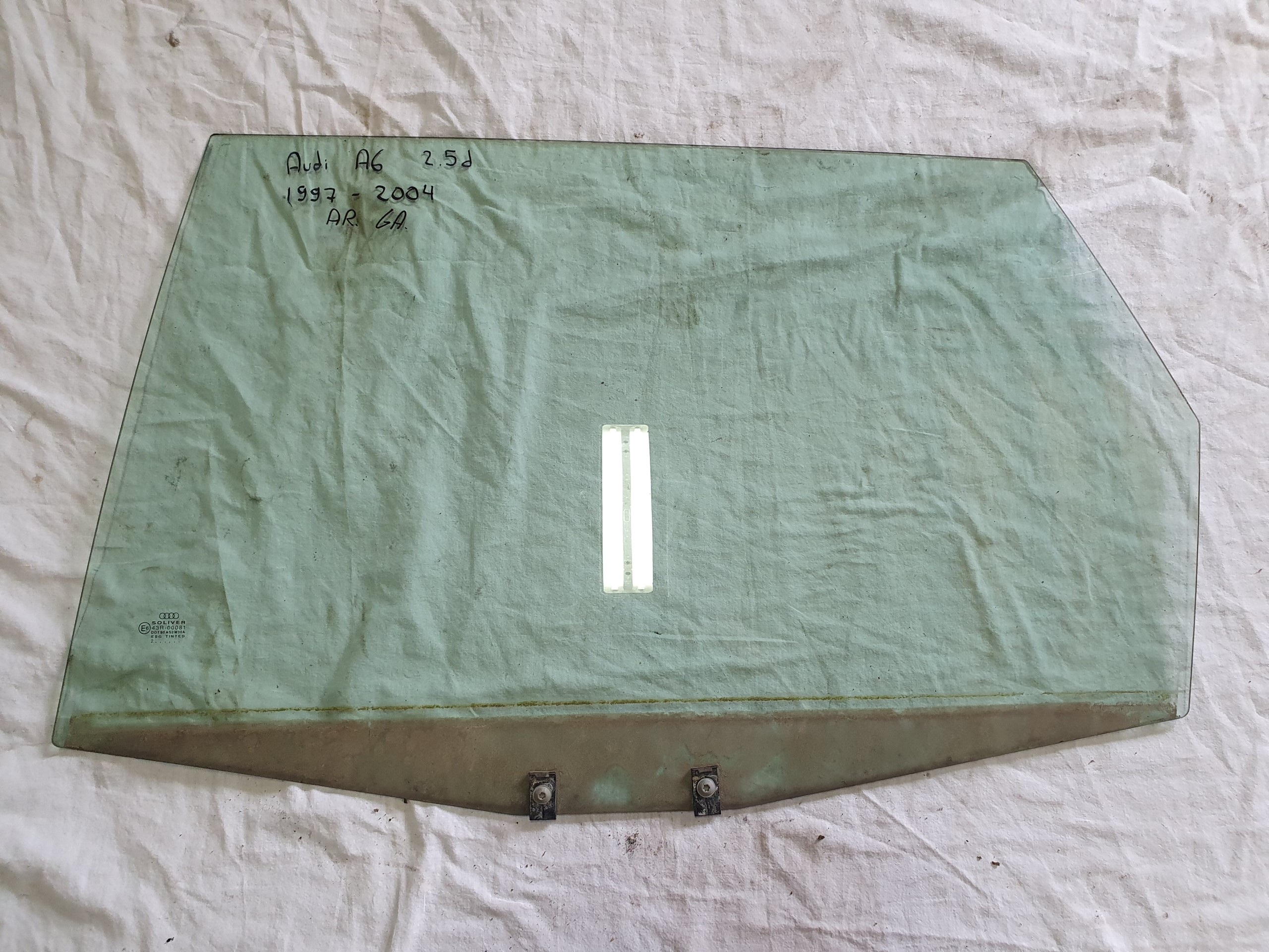 Vitre de portière arrière Audi A6 1997-2004