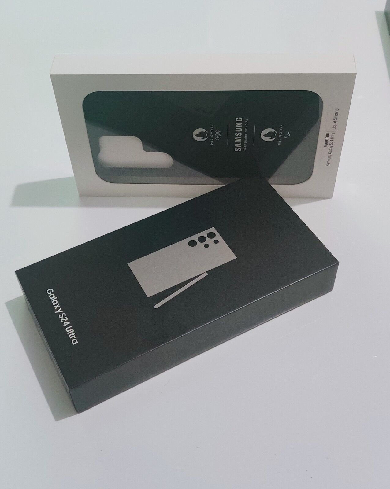 Samsung Galaxy S24 Ultra - 512 Go - Noir Titane (Déverrouillé)
(Double SIM).