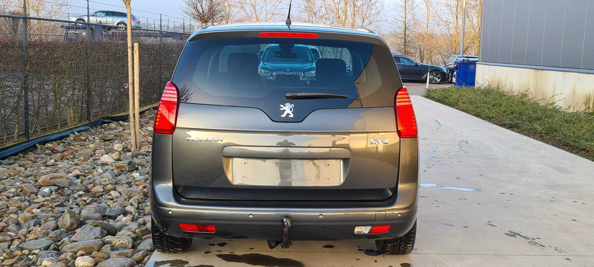 Peugeot 5008 - Miniature 3