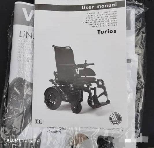 Vends fauteuil roulant électrique pliant