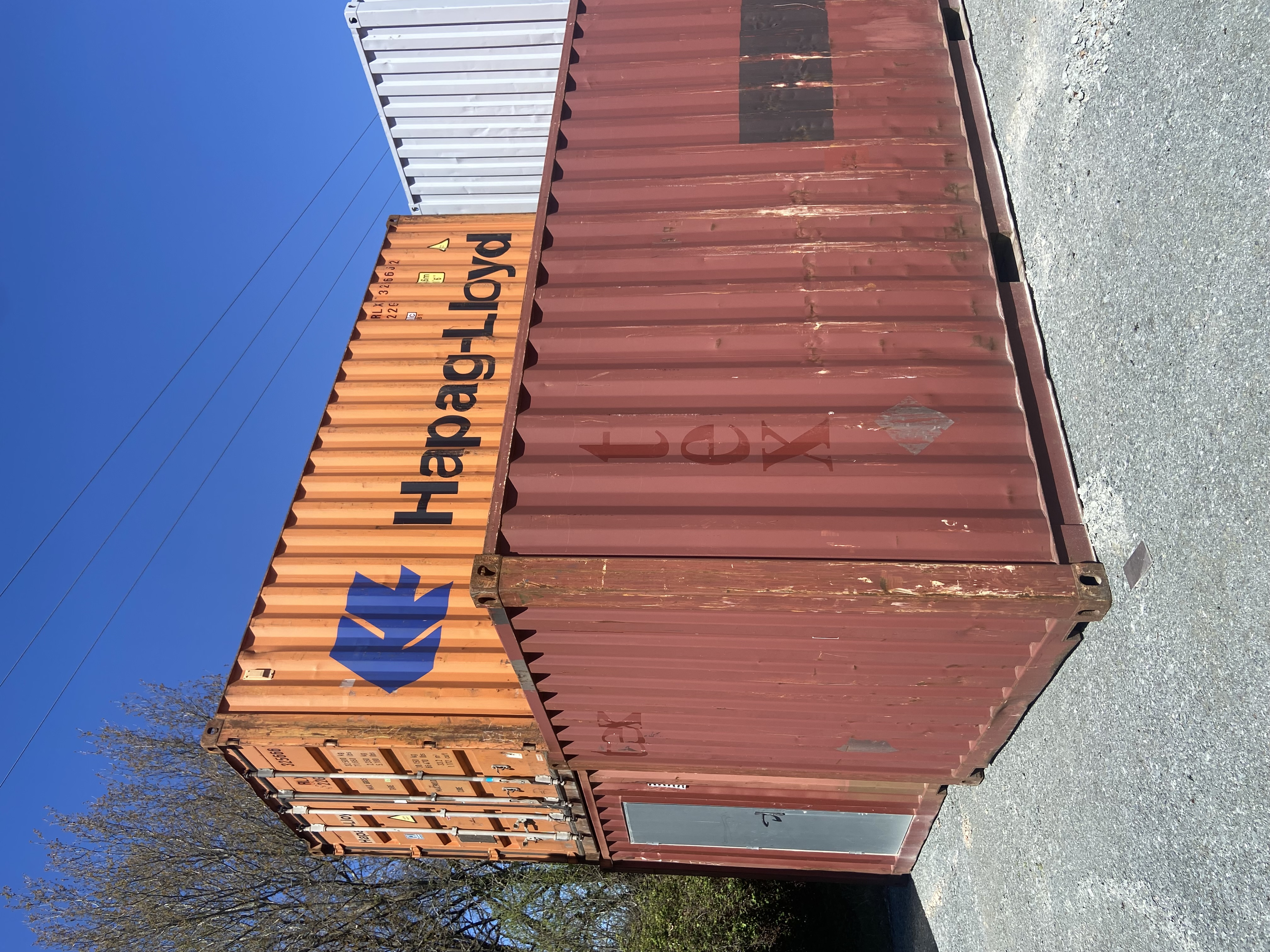 Conteneur maritime de 20 pieds en vente sur notre dépôt - BOXINNOV
