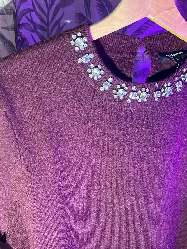 Pull violet à col bijou – Élégance & raffinement - Photo 1