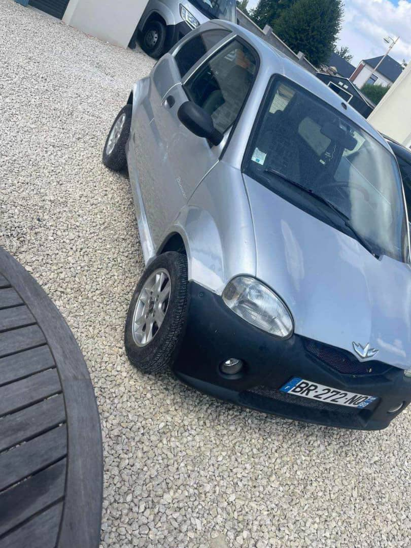 Voiture d'occasion en prêt et en vente