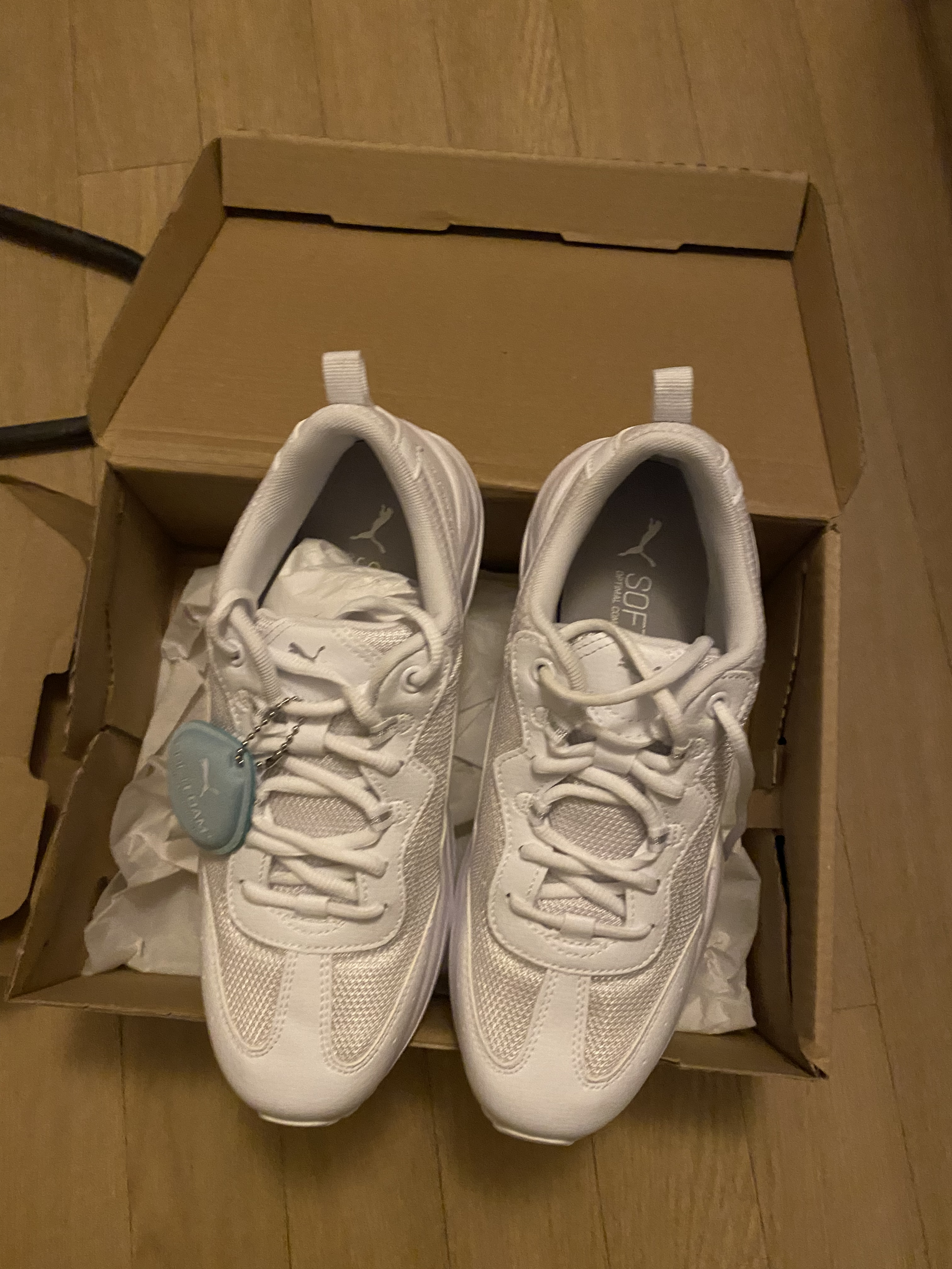 Baskets blanches neuves marque Jordan