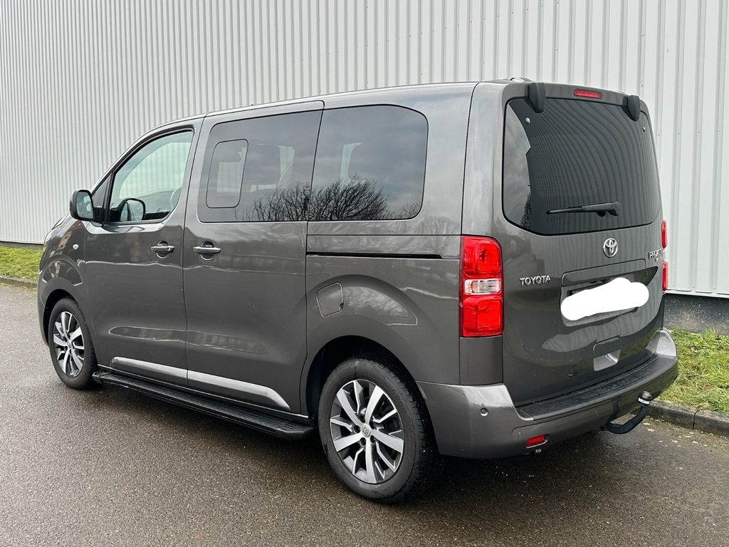 Toyota Proace Verso Compact Team D NAVI TEMPO MAT AHK++